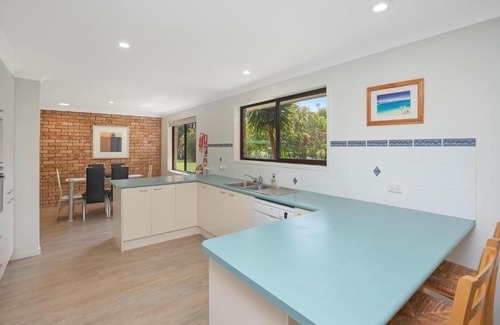Tuncurry House | Hibiscus 8