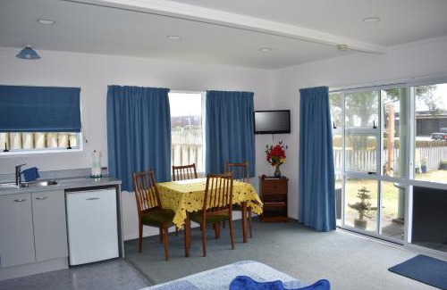 Waihi Beach Bed & Breakfast | Hibiscus Bed & Breakfast
