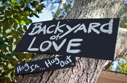 Grayton Beach Bed & Breakfast | Hibiscus Coffee & Guesthouse