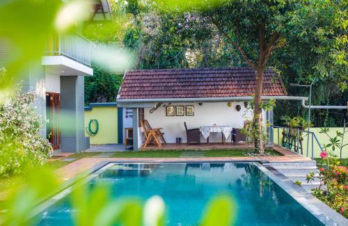 Thanneermukkom Villa | Hibiscus Earth Private Pool Villa A CGH Earth SAHA Experience