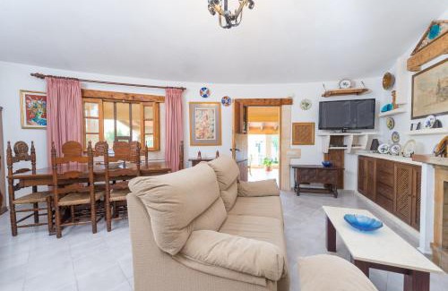Crestatx Villa | Hibiscus