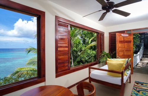 Ocho Rios Hotel | Hibiscus Lodge