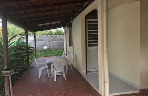 Fontaine de Moutte House | HIBISCUS Residence.