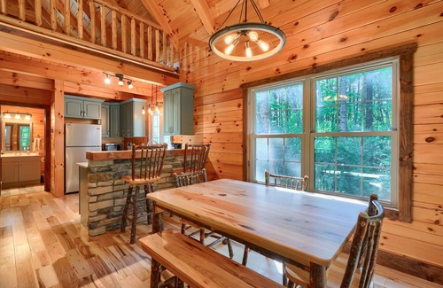 Logan Cabin | Hickory Haven at Trickle Creek at Hocking Hills