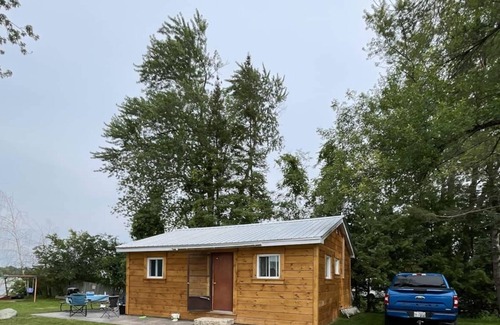 Trent Hills House | Hickory Waterfront Cottages #4