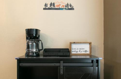 Gainesville House | Hidden Cabin - Adventure Awaits!