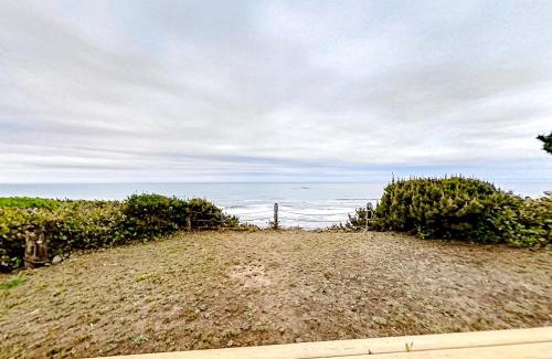 Lincoln City House | Hidden Drive