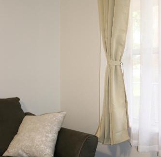 Lakeland Apartment | Hidden Emerald-Apartment with Kitchen and Laundry