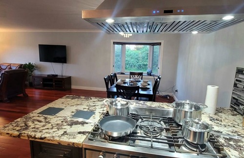 Halton Hills House | Hidden Gem Getaway Near Countless Nature Trails and Shops