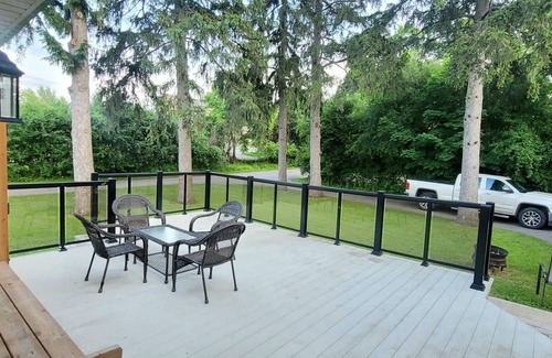 Halton Hills House | Hidden Gem Getaway Near Countless Nature Trails and Shops