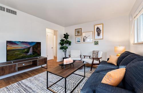 University Acres Apartment | Hidden Gem Near Old Town - Grill & Cruiser Bikes!