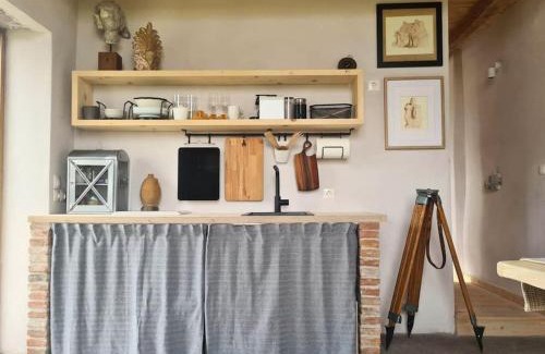 Kithira House | Hidden gem of 1900, 7km from sea