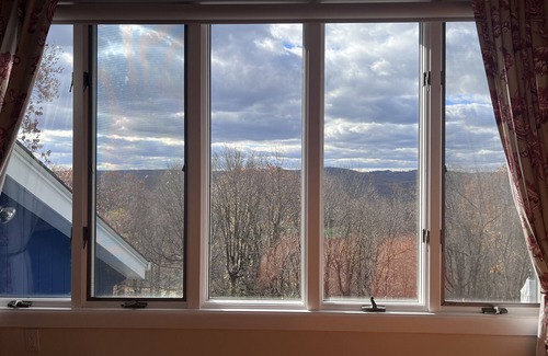 New Milford House | Hidden Gem on Private Road - Hike; Swim, Ski, Sauna; Relax - Repeat!