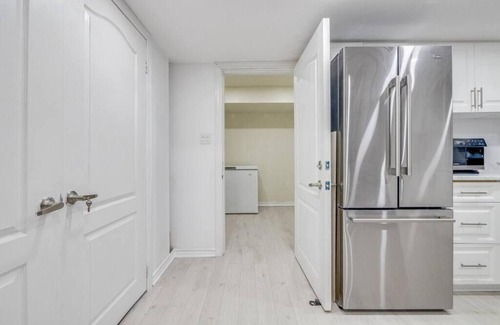 Halton Regional Municipality Apartment | Hidden Gem: Spacious Basement
