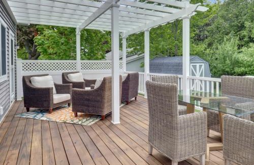 Charlevoix House | Hidden Gem Steps to Lake Michigan and Downtown!