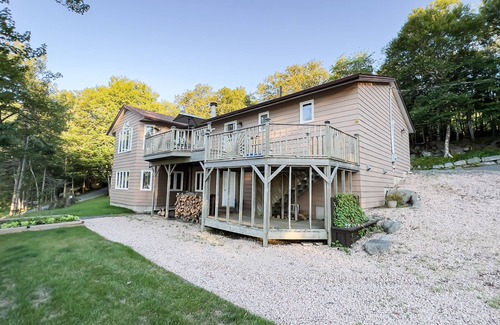 Bayside House | Hidden Heaven In white lake