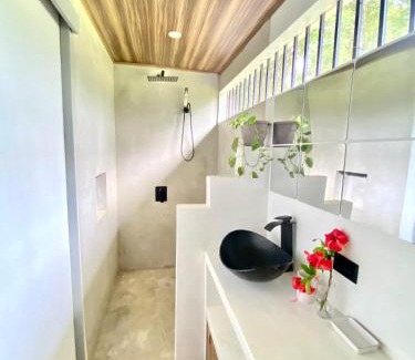 Punta Uva Apartment | Hidden jungle spot 50m from the Caribbean Sea