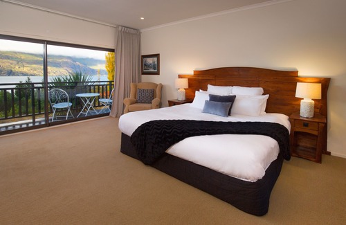 Sunshine Bay Bed & Breakfast | Hidden Lodge Queenstown