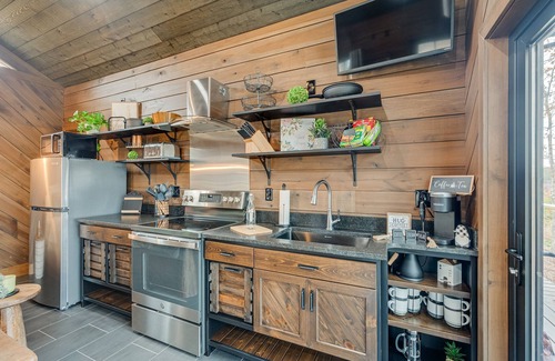 Estillfork Cabin | Hidden Mountaintop Getaway