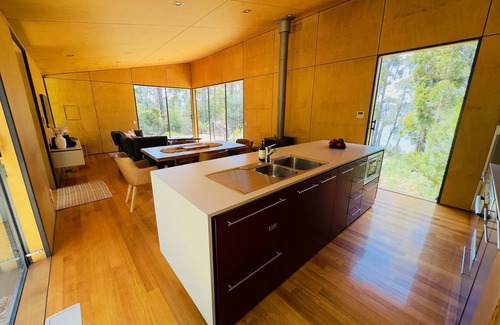 Police Point House | Hidden on Huon