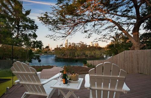 Broadbeach Waters House | Hidden Paradise