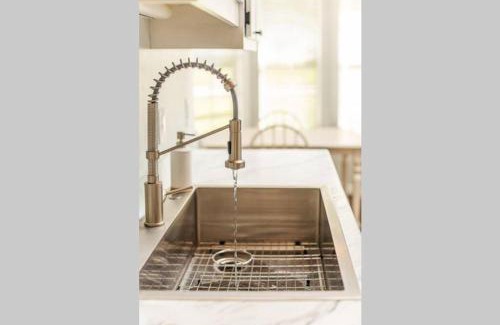 Gainesville House | ⋘ Hidden Retreat 12min to UF or Downtown Gainesville and 30min to the Springs ⋙