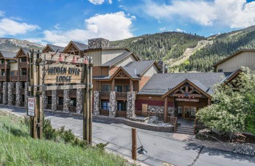 Mountain House House | Hidden River Lodge 5992 by SummitCove Lodging