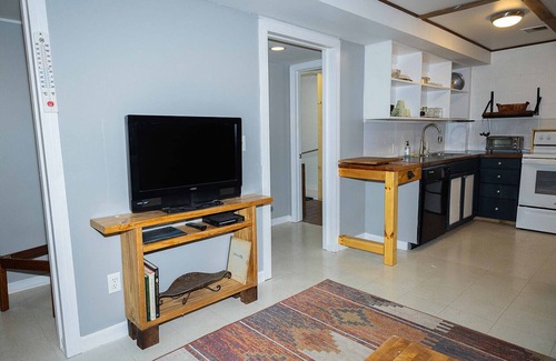 Waynesburg Apartment | Hidden Tracks, Long Term stays welcome