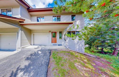 Big Sky Apartment | Hidden Village 20