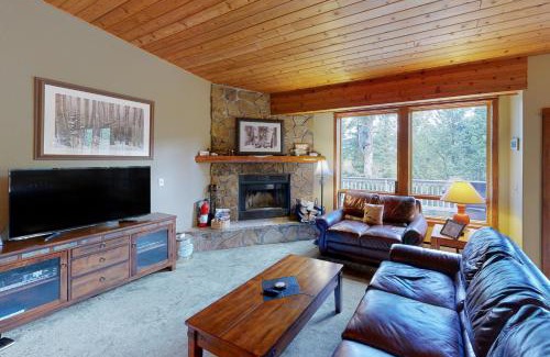 Big Sky Apartment | Hidden Village 20