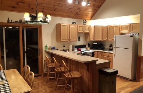 Errol House | Hideaway in the Great North Woods - direct access to snowmobile trails