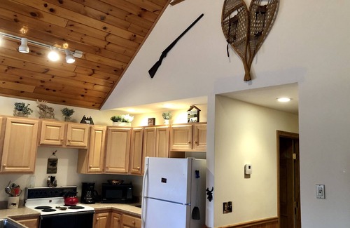 Errol House | Hideaway in the Great North Woods - direct access to snowmobile trails