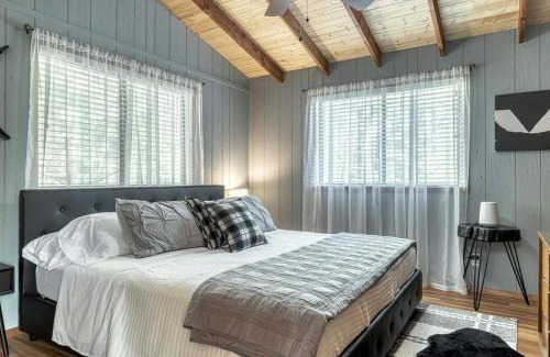 Innsbrook Ski Chalet | Hideaway Lake Chalet