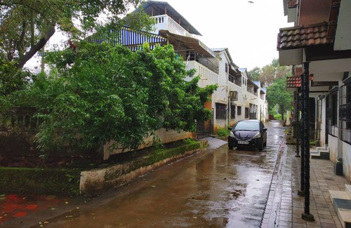 Khatri Park Housing Society House | Hideaway Lonavala Holiday Home