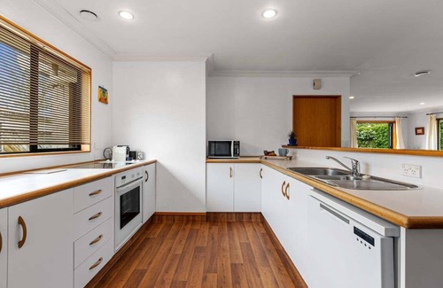 Tauranga South House | Hideaway on Edgecumbe