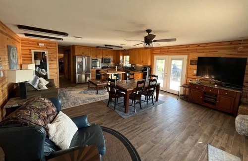 Breckenridge House | Hideaway Ranch: Entire Home
