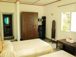 Praslin Island Apartment | HideAway