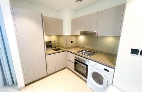 International City Apartment | HIDEOUT’ss