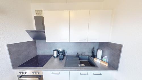 Markersdorf Apartment | Hier ist Platz für vier, nur 200m bis zur Haltestelle der Linie 5, WLAN