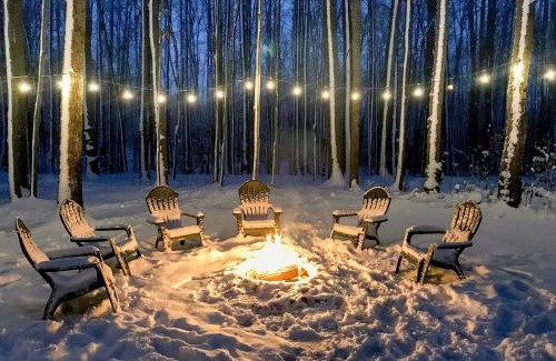 Higgins Lake House | Higgins Lake Retreat - Hike, Swim, Relax!