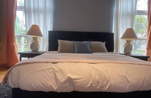 West Bradenton House | high ceiling condo near palma sola bay, Anna Maria and IMG