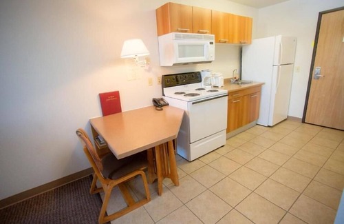 Pinedale Hotel | High Country Suites