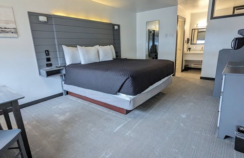 Salina Hotel | High Desert Inn