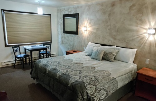 Salina Hotel | High Desert Inn