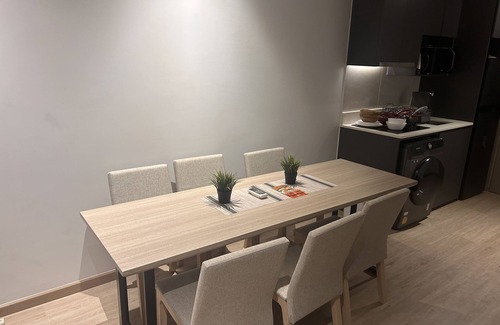 Pratumnak Hill Condo | High end condo in popular area with an amazing sea view, 2 min from the beach