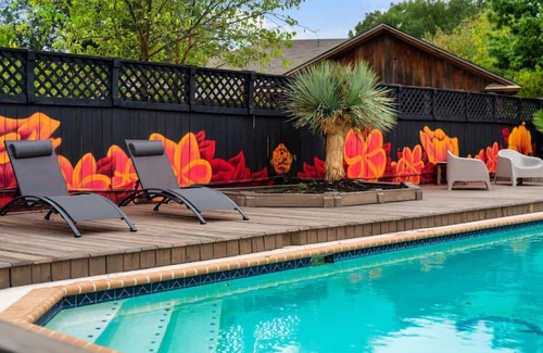 South Creek House | High End Design Home with Pool & Hot Tub Gameroom