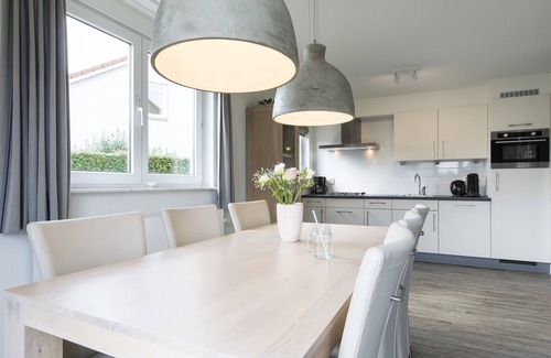 Arcen Villa | High-End Villa Nestled in Greenery