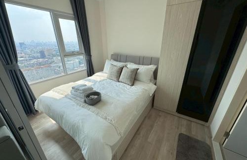 Ramkhamhaeng Apartment | High Floor Luxury Studio with Great Views