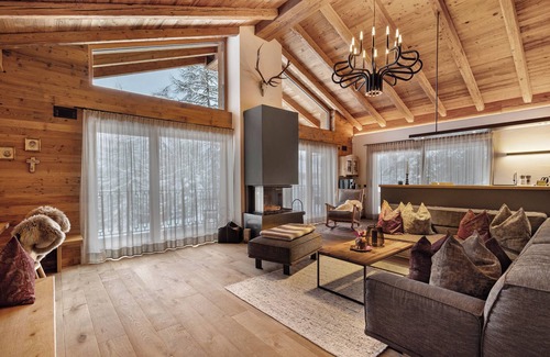 Casola Ski Chalet | High Luxury Chalet "K Lodge Mountain" with Mountain View, Whirlpool and Sauna