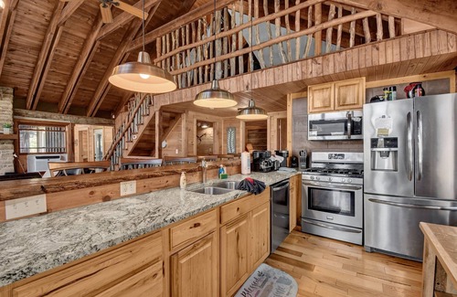 Rockbridge Cabin | High Point Lodge With Indoor Saltwater Pool